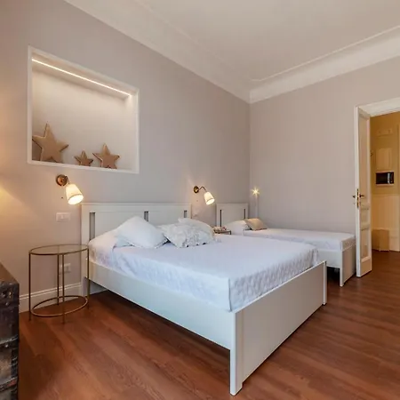 Appartement Piazza Nievo A Trastevere! Con Balcone Rome