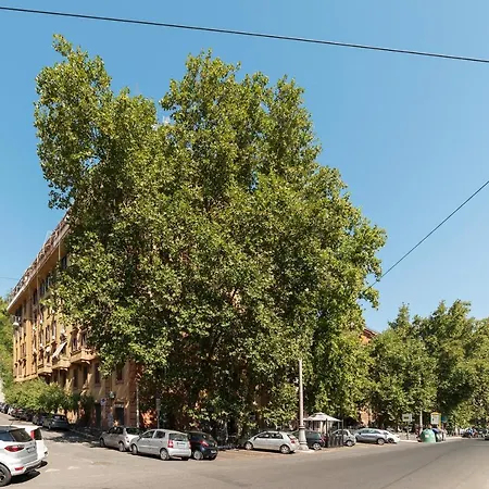 Apartamento Guesthost - Piazza Nievo A Trastevere! Con Balcone Roma
